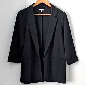 Black 3/4 Sleeve Blazer